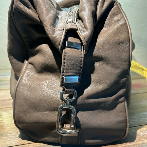 Vintage Banana Republic Leather Satchel - Picture 2 of 7